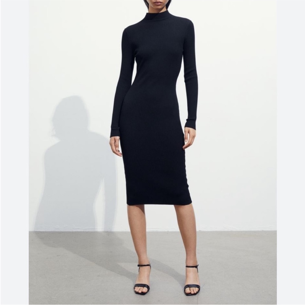 Elegant Black Long Sleeve Dress - Picture 1 of 8